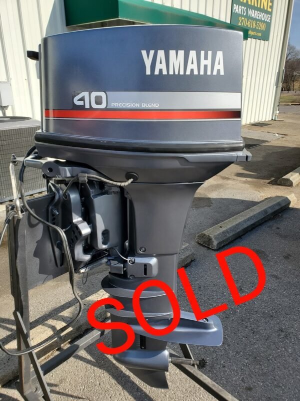Classy 1997 Yamaha 40 HP 2-Cyl Carbureted 2-Stroke 20" (L) Outboard Motor